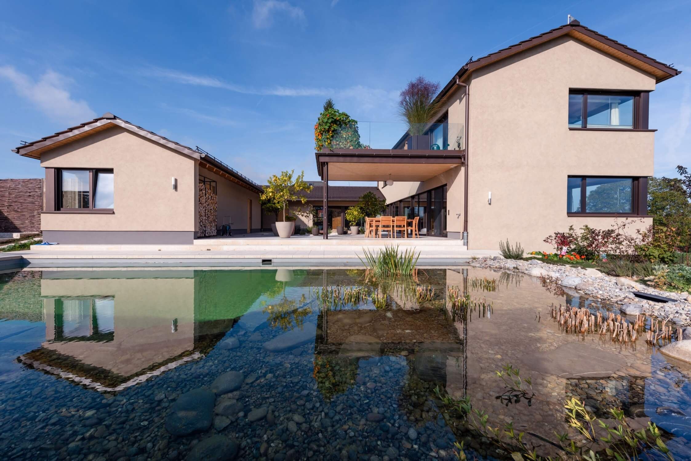 Frontalbild Objekt, Einfamilienhaus Kalbermatten, Kesswil, Ostschweiz, Bodenseeregion, Architektur